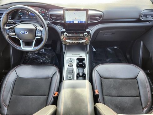 Certified 2022 Ford Explorer ST-Line image 12