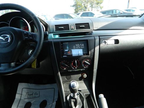 Used 2005 MAZDA MAZDA3 s image 16