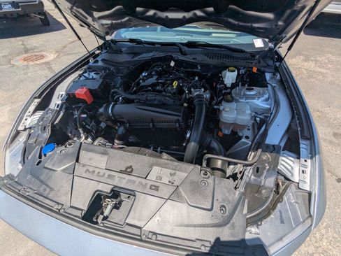 Used 2025 Ford Mustang Premium RWD image 31