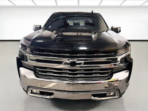 Used 2020 Chevrolet Silverado 1500 LTZ AWD/4WD image 2