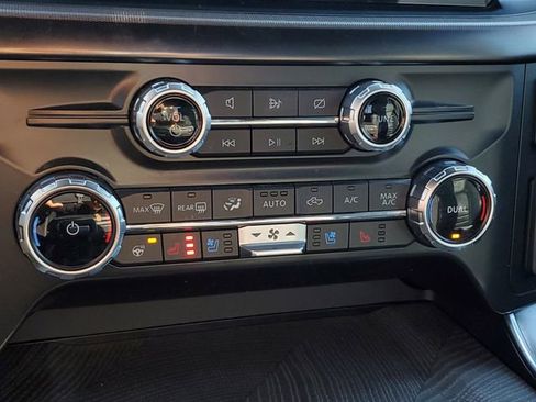 Used 2022 Ford F150 Platinum w/ Equipment Group 701A High image 34