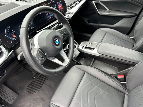 Used 2025 BMW X2 xDrive28i w/ Technology Package AWD/4WD image 9