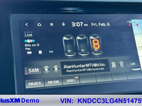 Used 2022 Kia Niro EX image 35