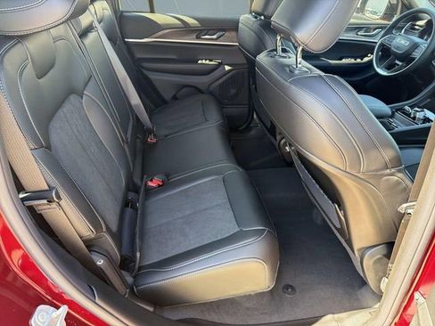 New 2026 Jeep Grand Cherokee Laredo image 29