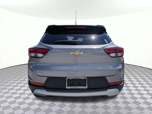 Used 2025 Chevrolet TrailBlazer LT AWD/4WD image 4
