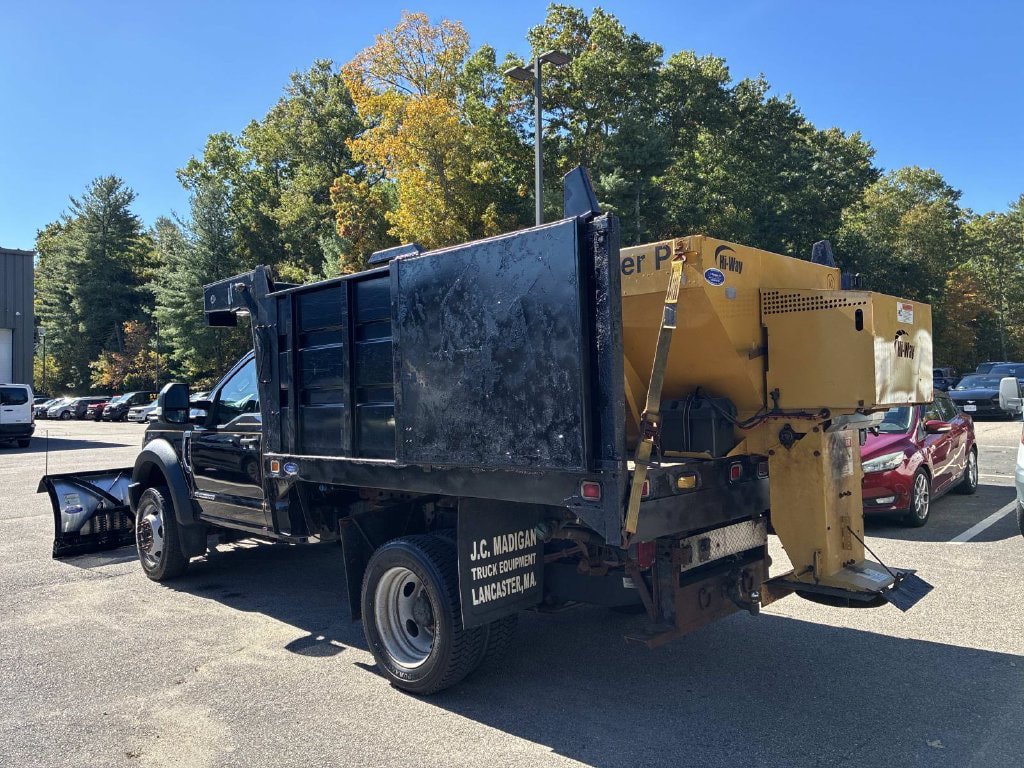 Used 2017 Ford F550 4x4 Regular Cab Super Duty image 5