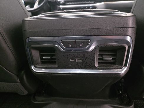 Used 2022 Chevrolet Silverado 1500 High Country w/ Z71 Off-Road Package image 9