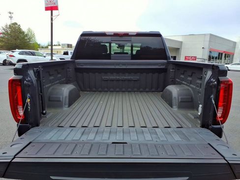 Used 2024 GMC Sierra 1500 Denali w/ Technology Package image 10
