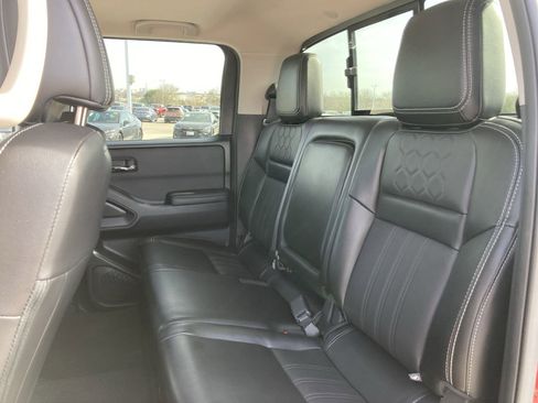 Used 2024 Nissan Frontier SL w/ Technology Package image 27