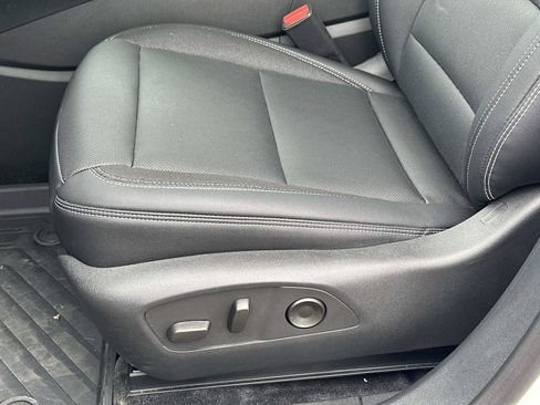Used 2026 Chevrolet Blazer EV LT FWD image 16