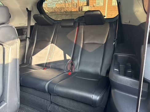 Used 2024 Toyota Grand Highlander Limited image 31