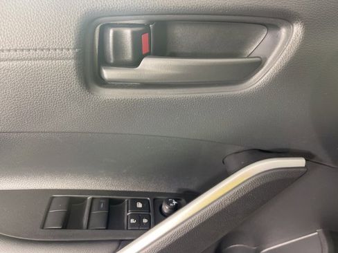 Certified 2024 Toyota Corolla Cross SE image 25