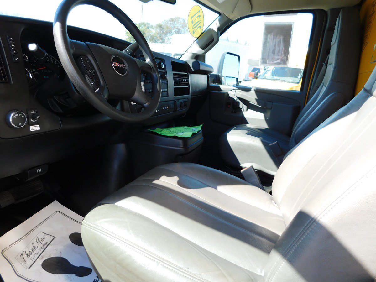 Used 2021 GMC Savana 3500 Extended w/ Power Convenience Package RWD image 19