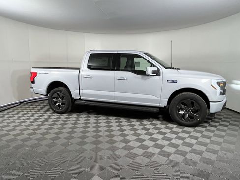 New 2025 Ford F150 Lightning Lariat image 6