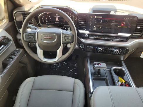 New 2026 GMC Sierra 1500 SLT AWD/4WD image 10