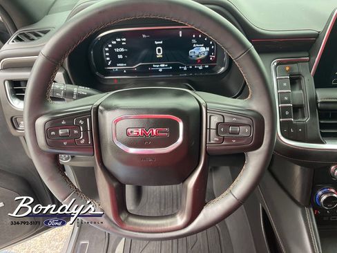 Used 2024 GMC Yukon XL AT4 w/ Technology Package image 7
