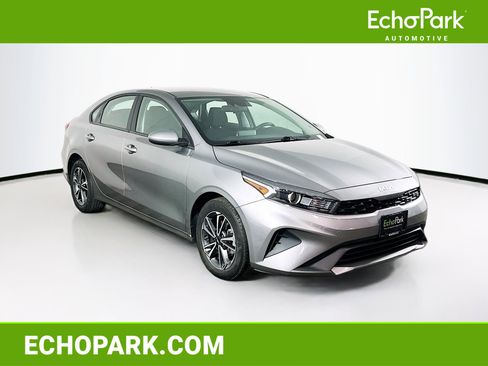 Used 2022 Kia Forte LXS image 1