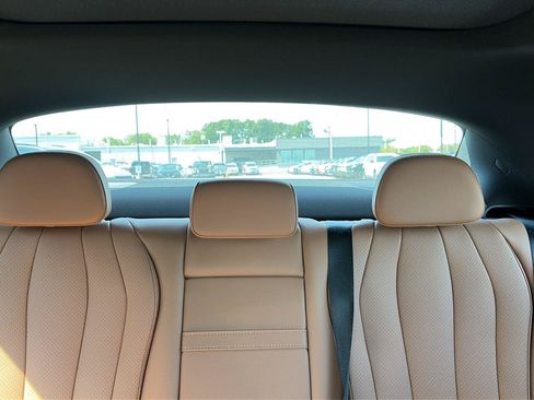 Used 2026 Mercedes-Benz E 350 4MATIC Sedan image 11