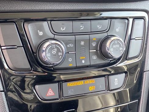 Certified 2017 Buick Encore Essence image 12