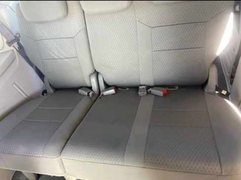 Used 2008 Chrysler Town & Country LX image 18