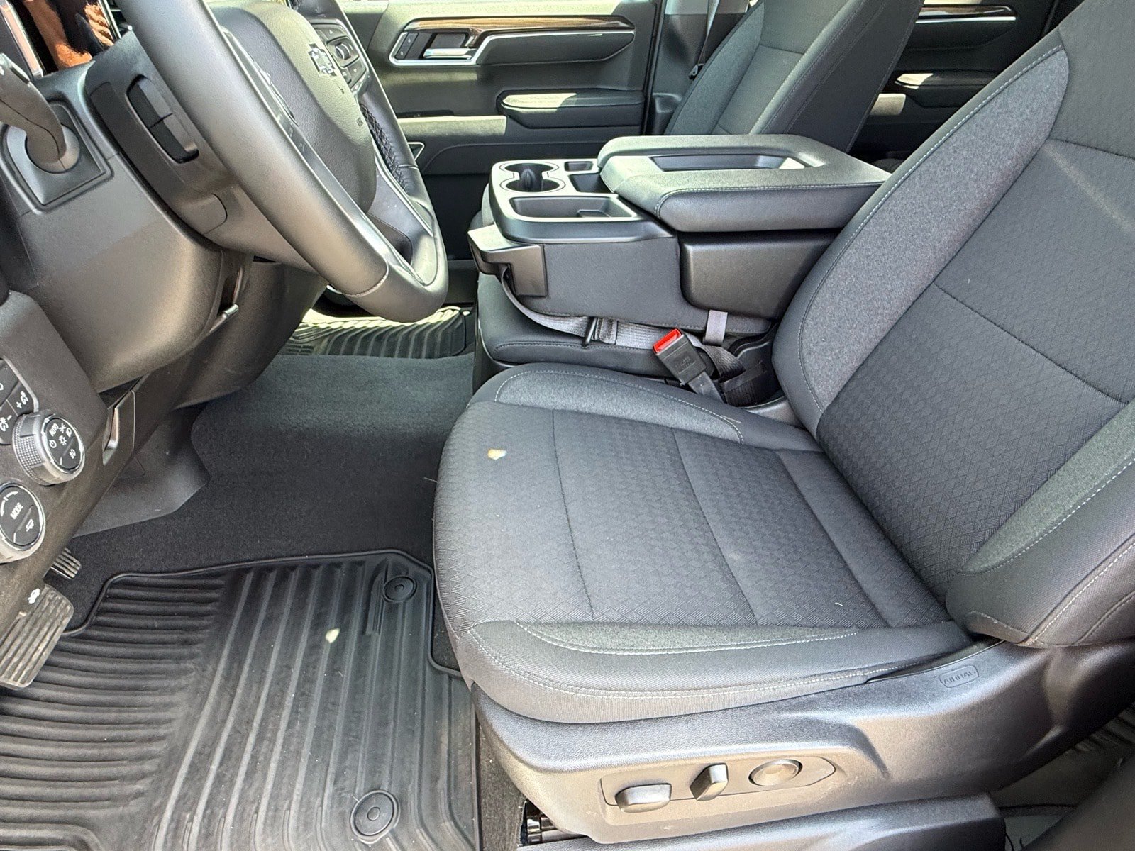 Used 2026 Chevrolet Silverado 1500 RST AWD/4WD image 13