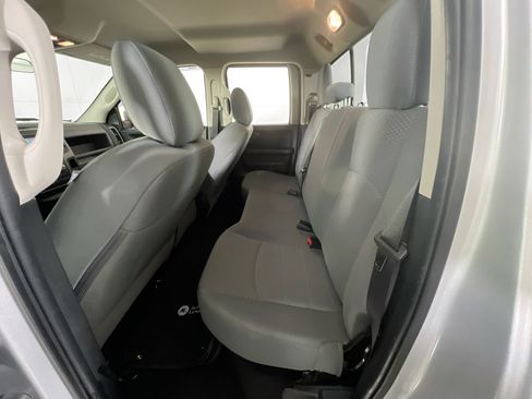 Used 2017 RAM 1500 Express w/ Express Value Package AWD/4WD image 22