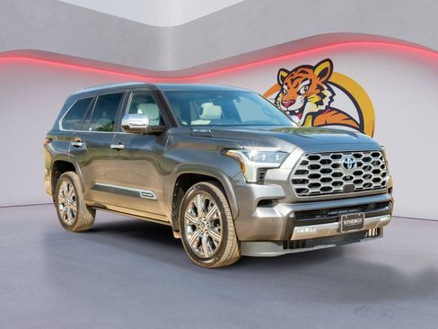Used 2024 Toyota Sequoia Capstone AWD/4WD image 3