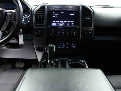 Used 2019 Ford F150 XLT w/ Equipment Group 302A Luxury AWD/4WD image 18