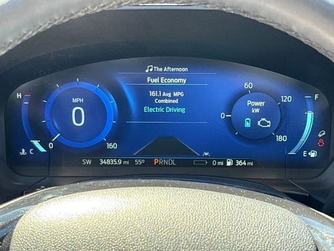 Certified 2022 Ford Escape Titanium image 21