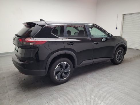 Used 2025 Nissan Rogue SV AWD/4WD image 10