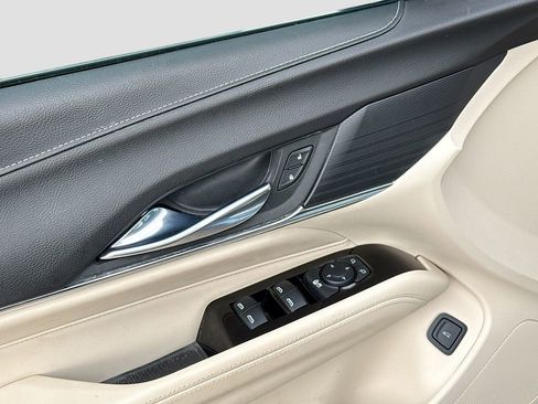 Used 2023 Cadillac CT4 Luxury w/ Cold Weather Package image 17