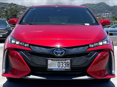 Used 2022 Toyota Prius Prime XLE FWD image 6