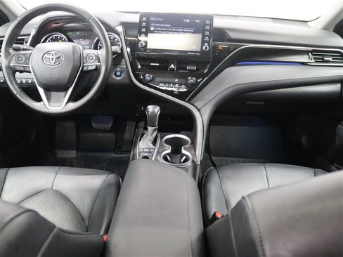 Used 2022 Toyota Camry XLE AWD/4WD image 23