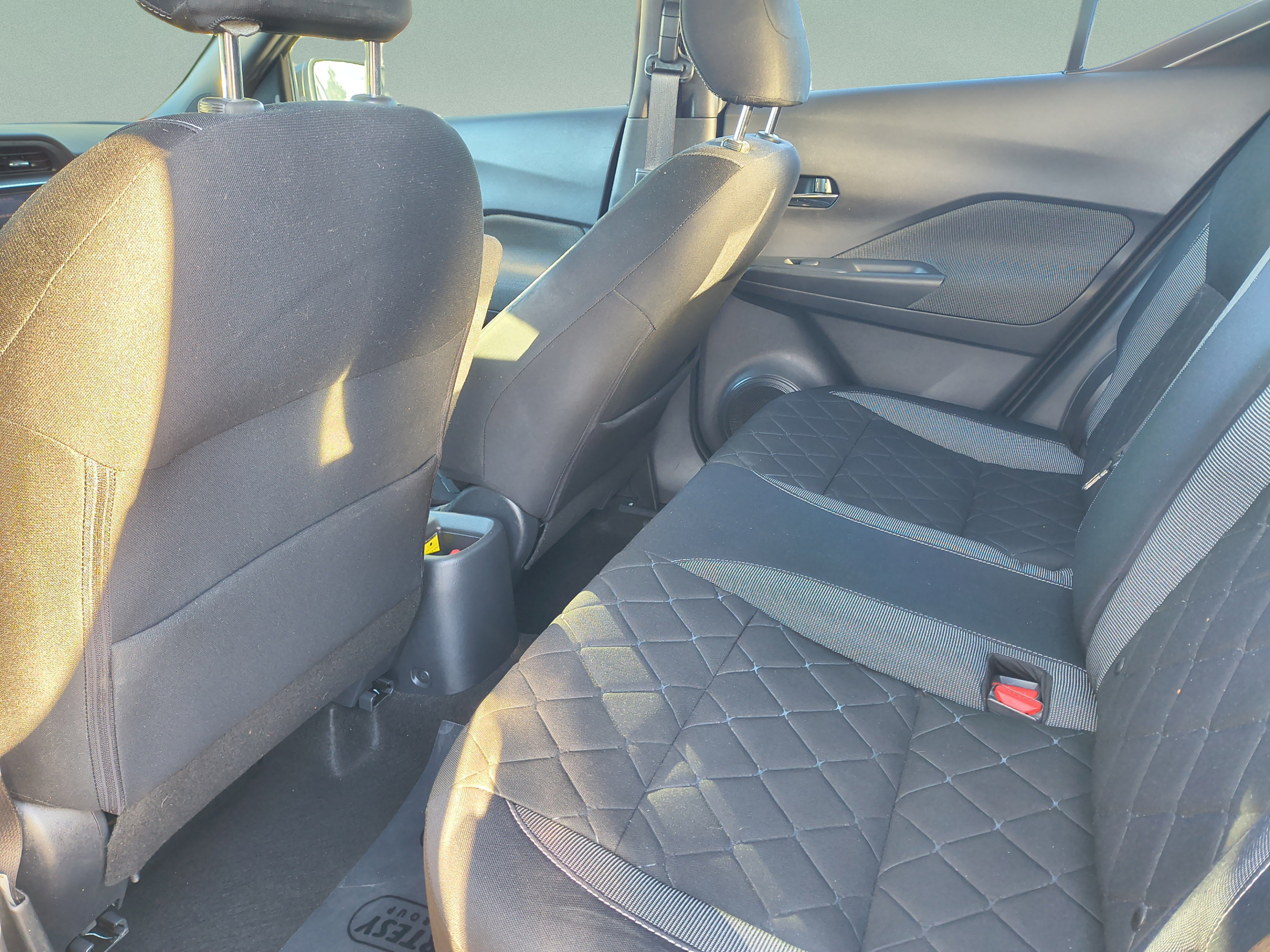 Certified 2018 Nissan Kicks SV FWD image 15