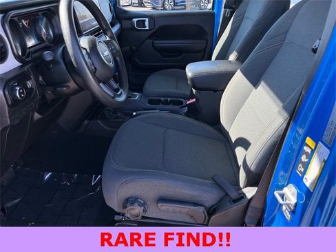 Used 2024 Jeep Gladiator Sport image 12