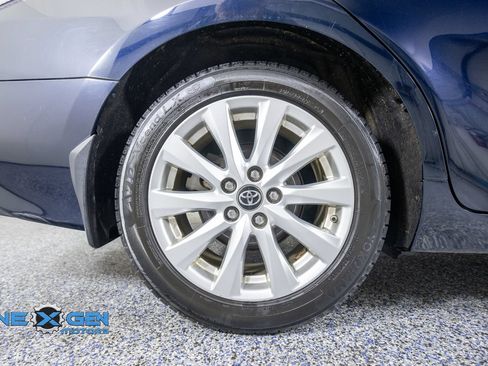 Used 2018 Toyota Camry LE w/ Convenience Package FWD image 41