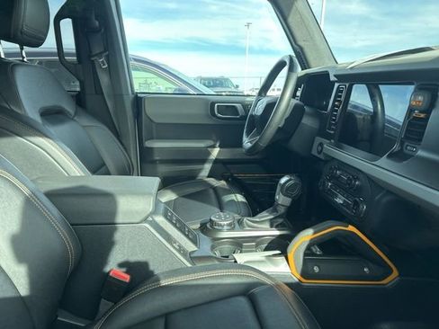 Used 2022 Ford Bronco Badlands image 17