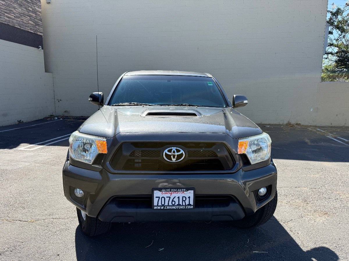 Used 2014 Toyota Tacoma PreRunner w/ TRD Sport Package RWD image 3