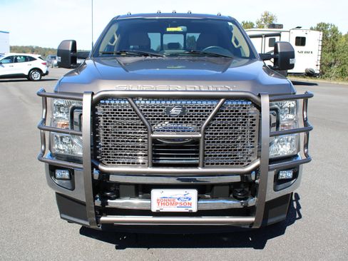 Used 2022 Ford F350 Lariat w/ Camper Package image 8