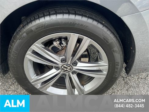 Used 2023 Volkswagen Jetta SE image 23