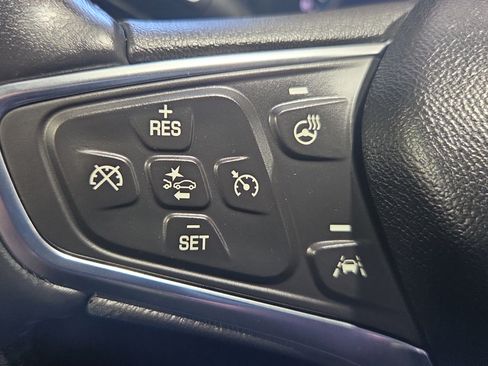 Used 2021 Chevrolet Equinox Premier AWD/4WD image 48