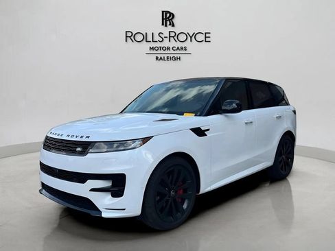 Used 2025 Land Rover Range Rover Sport Dynamic SE AWD/4WD image 1