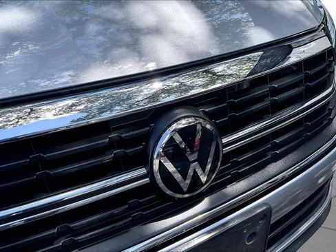 Used 2023 Volkswagen Jetta SE FWD image 32
