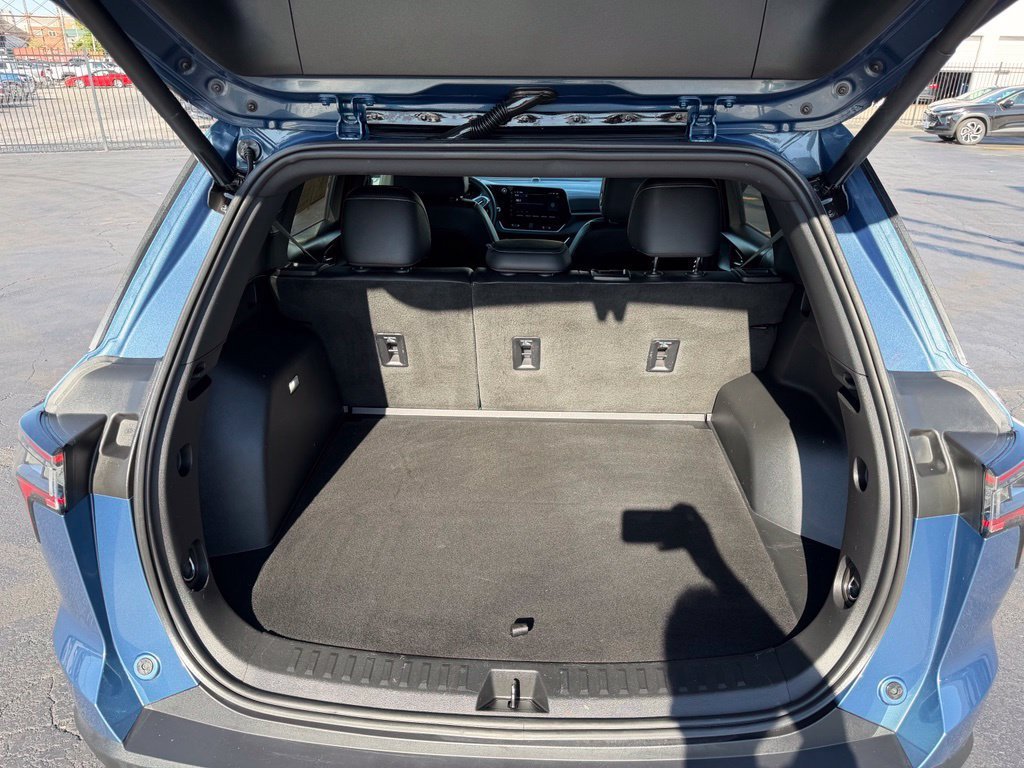 Used 2025 Chevrolet Equinox LT w/ Convenience Package II AWD/4WD image 12