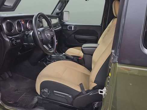 Used 2022 Jeep Wrangler Sport AWD/4WD image 9