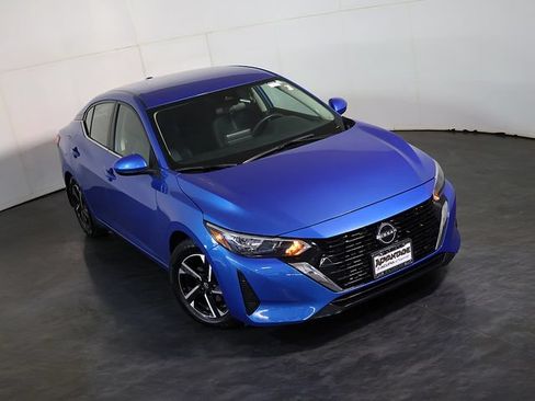 Used 2024 Nissan Sentra SV FWD image 7