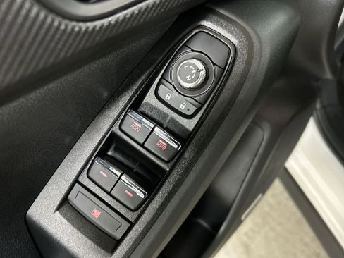 Certified 2025 Subaru Crosstrek 2.5i Limited image 16