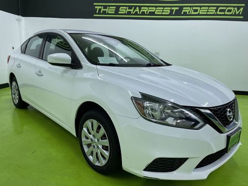 Used 2017 Nissan Sentra S image 2