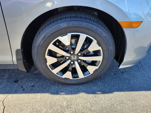 Certified 2026 Honda Odyssey EX-L image 6