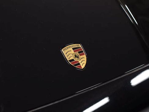 Certified 2025 Porsche Cayenne S AWD/4WD image 17